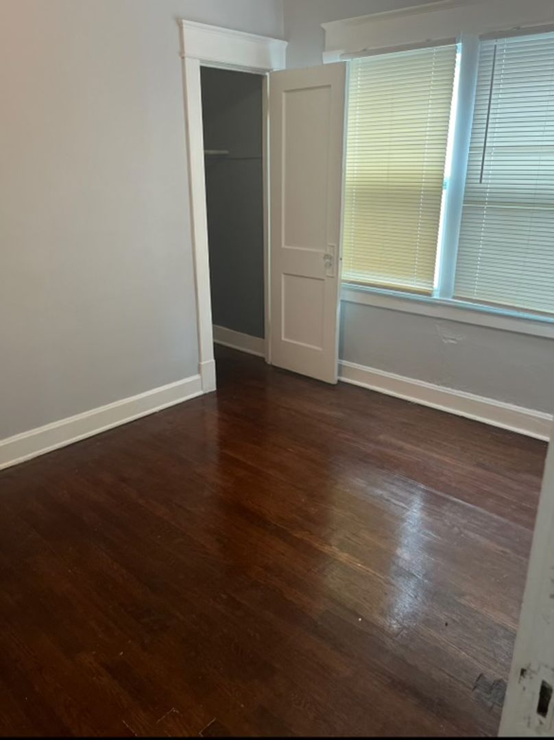 Cozy 2 bedroom 1 bath