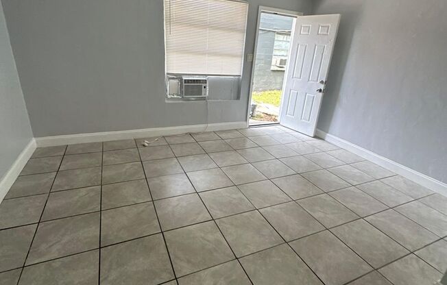 1757 Mount Herman St #A-D