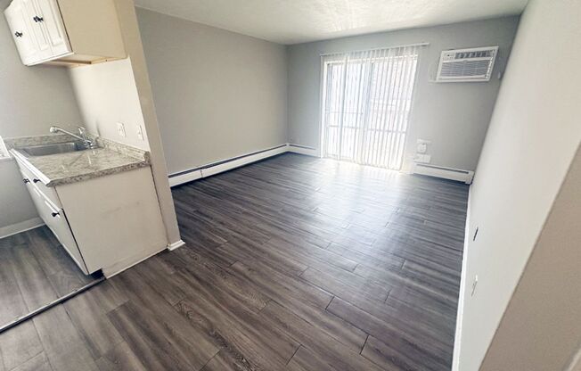 1 bed, 1 bath, 560 sqft, $825, Unit 605-07