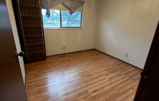 4 beds, 1 bath, $1,675