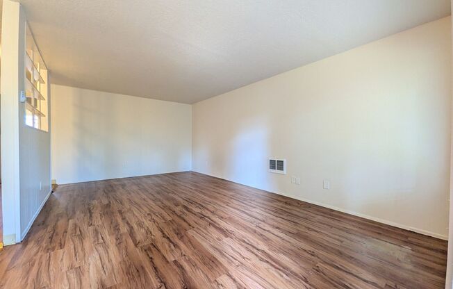 1 bed, 1 bath, 650 sqft, $1,275, Unit 3515-05