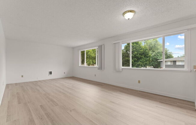 3223 N 7 ST