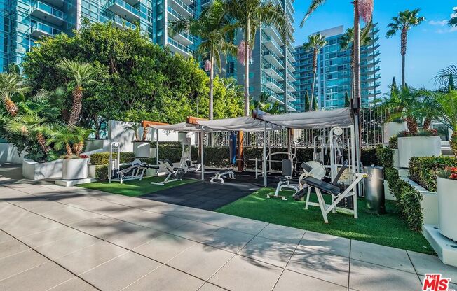 3 beds, 3.5 baths, 2,099 sqft, $10,000, Unit 1822