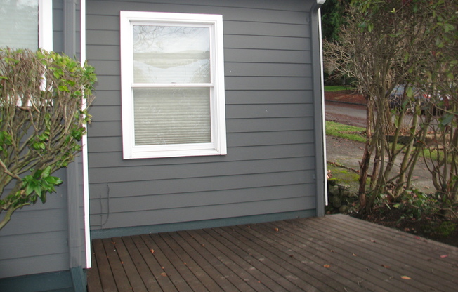 Charming 2 bedroom one block from Greenlake