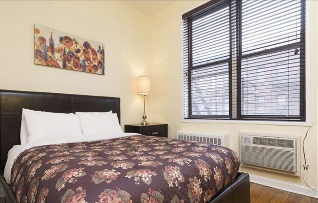 238 E 82 ST