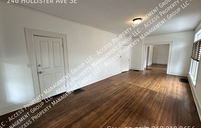 246 HOLLISTER AVE SE