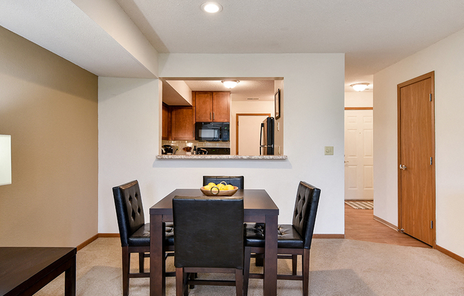 Birch Lake Townhomes - Dining Room