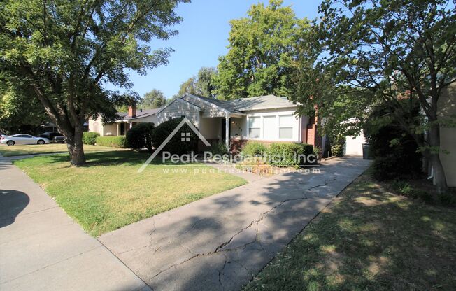 Wonderful Land Park Area 2bd/1ba House