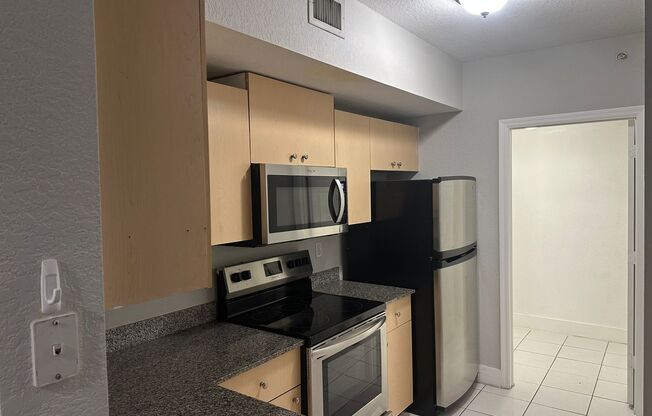 2 Bedroom Condo in Aventine - Miramar