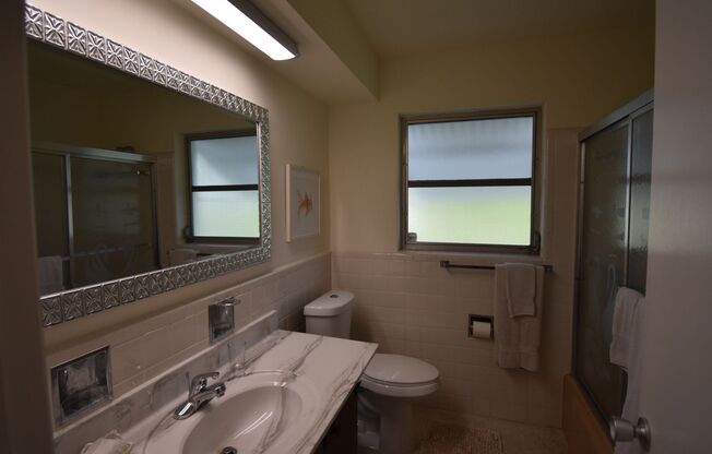 2 beds, 2 baths, $2,500