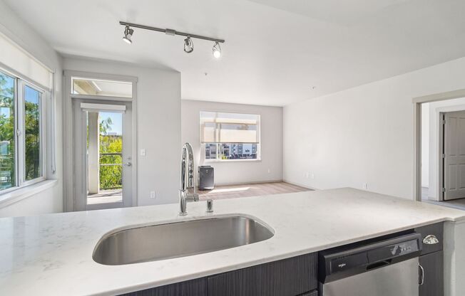2 beds, 2 baths, 1,155 sqft, $4,295, Unit 414