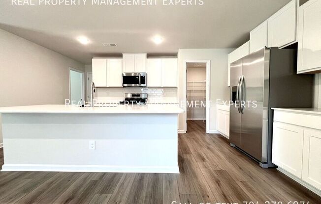 124 DORIAN PL