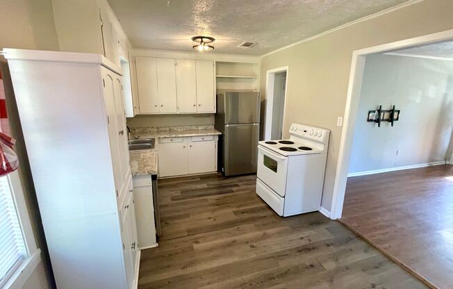 3 Bed/1 Bath for Rent in Brandon 042! Pearl School District