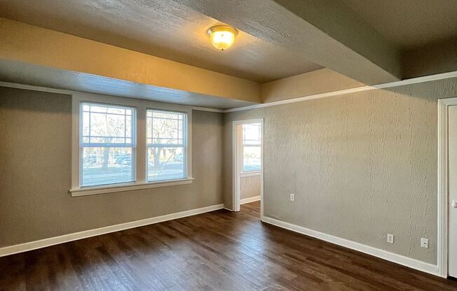 2 beds, 1 bath, $1,645, Unit 001