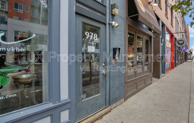 978 N HIGH ST