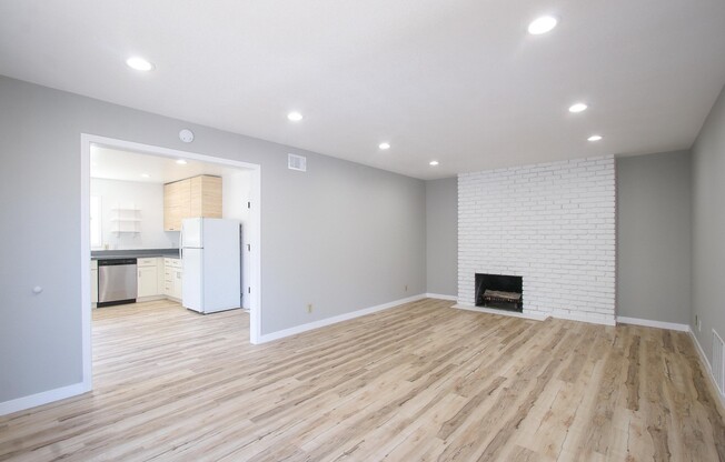 Beautiful Remodeled 2 Bed/1 Bath Duplex in Sunnyvale - Near Google, Apple, LinkedIn - This is a MUST SEE!