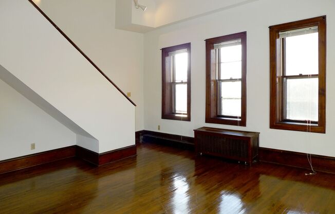 1 bed, 1 bath, 410 sqft, $1,135, Unit 9 - 301