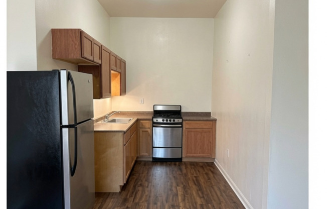 3215 Filbert St