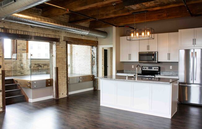Finishing House