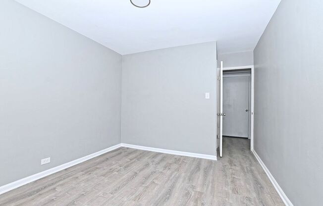 1 bed, 1 bath, 450 sqft, $1,150, Unit 7200 - 307