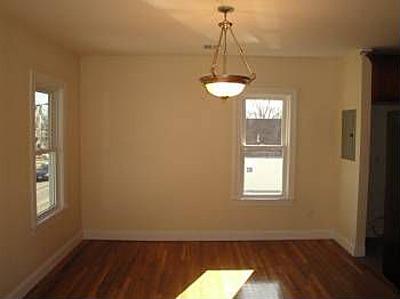 160 WAVERLY AVE