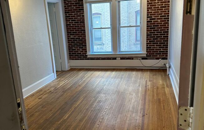 1 bed, 1 bath, 560 sqft, $999, Unit 205