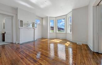 12 CARRICK AVE