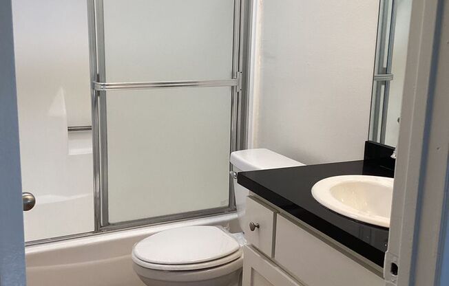 2 beds, 2 baths, 728 sqft, $2,498, Unit 204