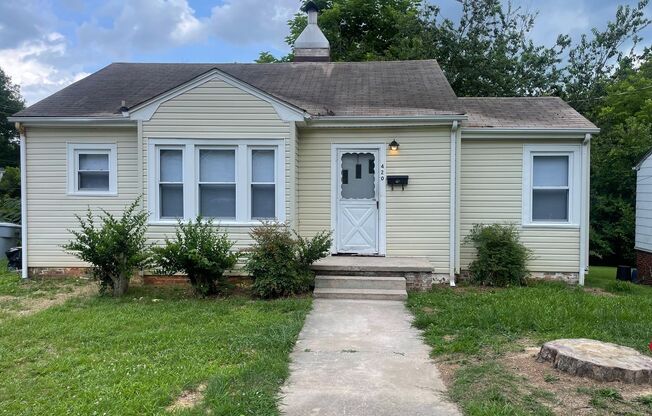3 BED, 1 BATH HOME