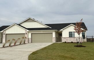 BRAND NEW 3 Bedroom/2 Bath Duplex in Goddard School District