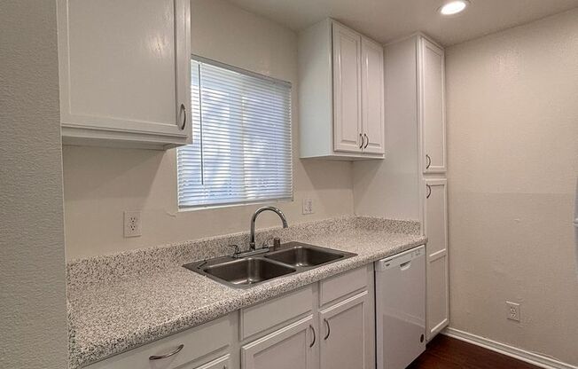 1 bed, 1 bath, 780 sqft, $2,375, Unit 101