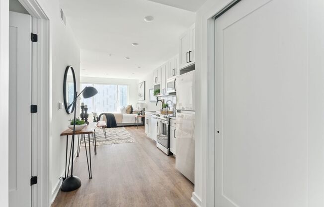 Studio, 1 bath, 500 sqft, $1,315, Unit 304