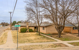 5001 55 AVE