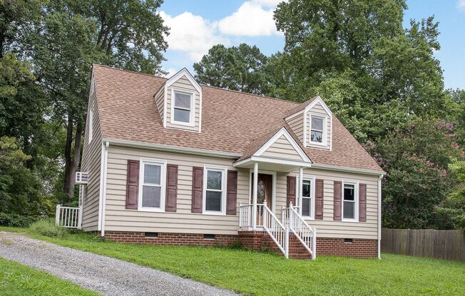 Spacious 4 Bed / 2 Bath Cape Cod - Available Now!