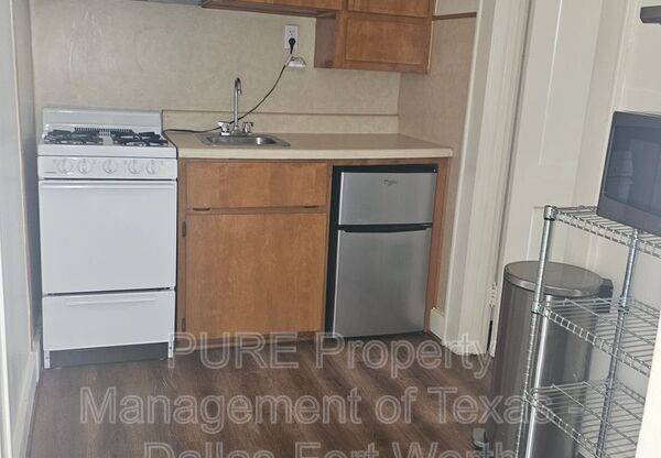 3762 W 7th Street