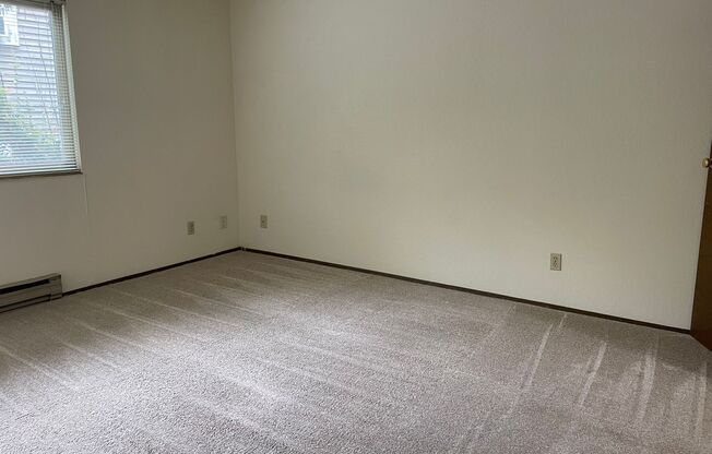 2 beds, 1 bath, 950 sqft, $2,295, Unit 2026 Preleasing - 2 Bedroom