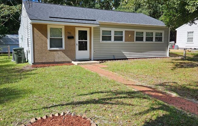 Fully Renovated Hanahan Home!