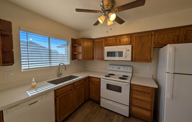 4 Bedroom 2 Bathroom Sun Meadows Home