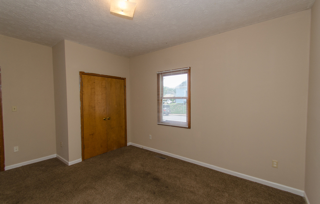 4 beds, 1 bath, $2,150