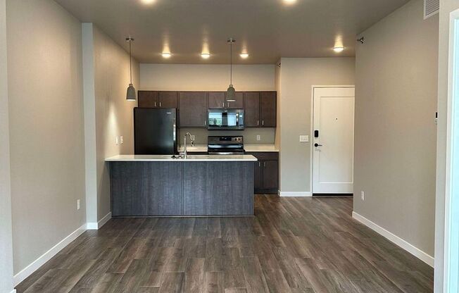 1 bed, 1 bath, 648 sqft, $1,200, Unit 719-402