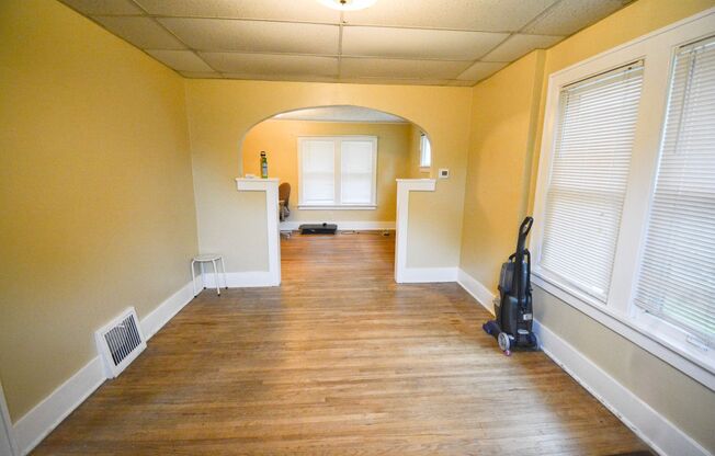 2 Bedroom in Fantastic Downtown/Silver Lake Area!