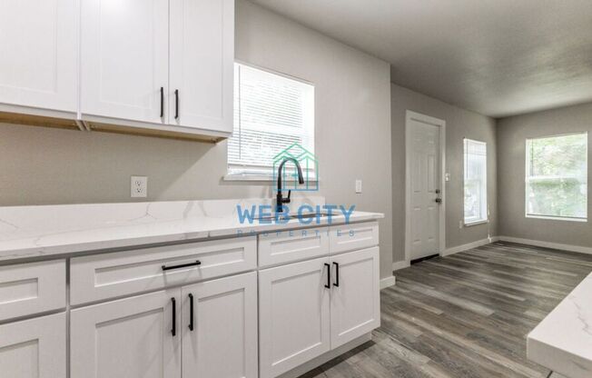 2638 BURGER AVE