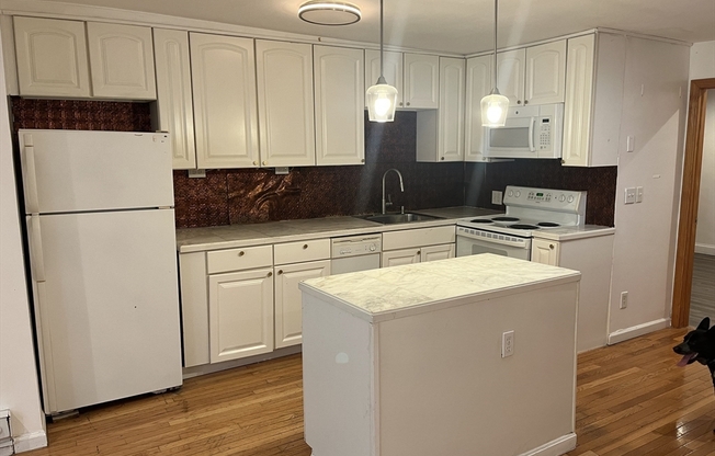 88 E BROOKLINE