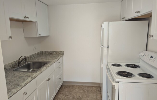 2 beds, 1 bath, 750 sqft, $2,495, Unit 46