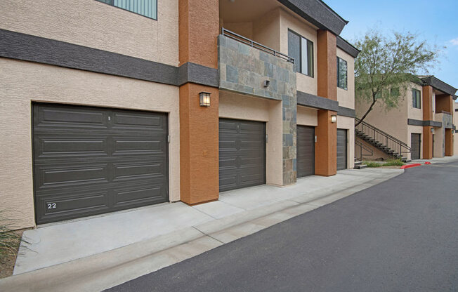 Aspire Pinacle Peak - exterior