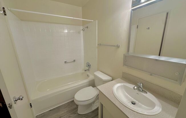 Studio, 1 bath, $1,995