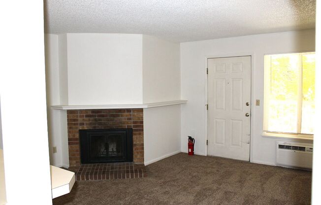 1672 Riverside Ave (Schutte)