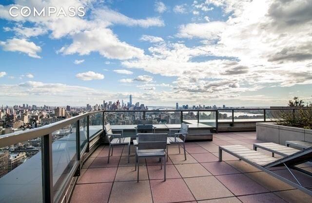 2 beds, 2 baths, 1,286 sqft, $9,750, Unit 26D