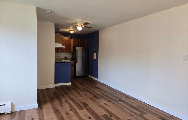 Cozy 1 Bed 1 Bath Condo With Parking In Brookland
