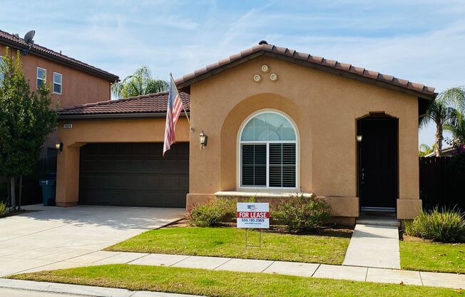 $2,250 International & Chestnut 3 Bed - N. Recreation Ave, Fresno